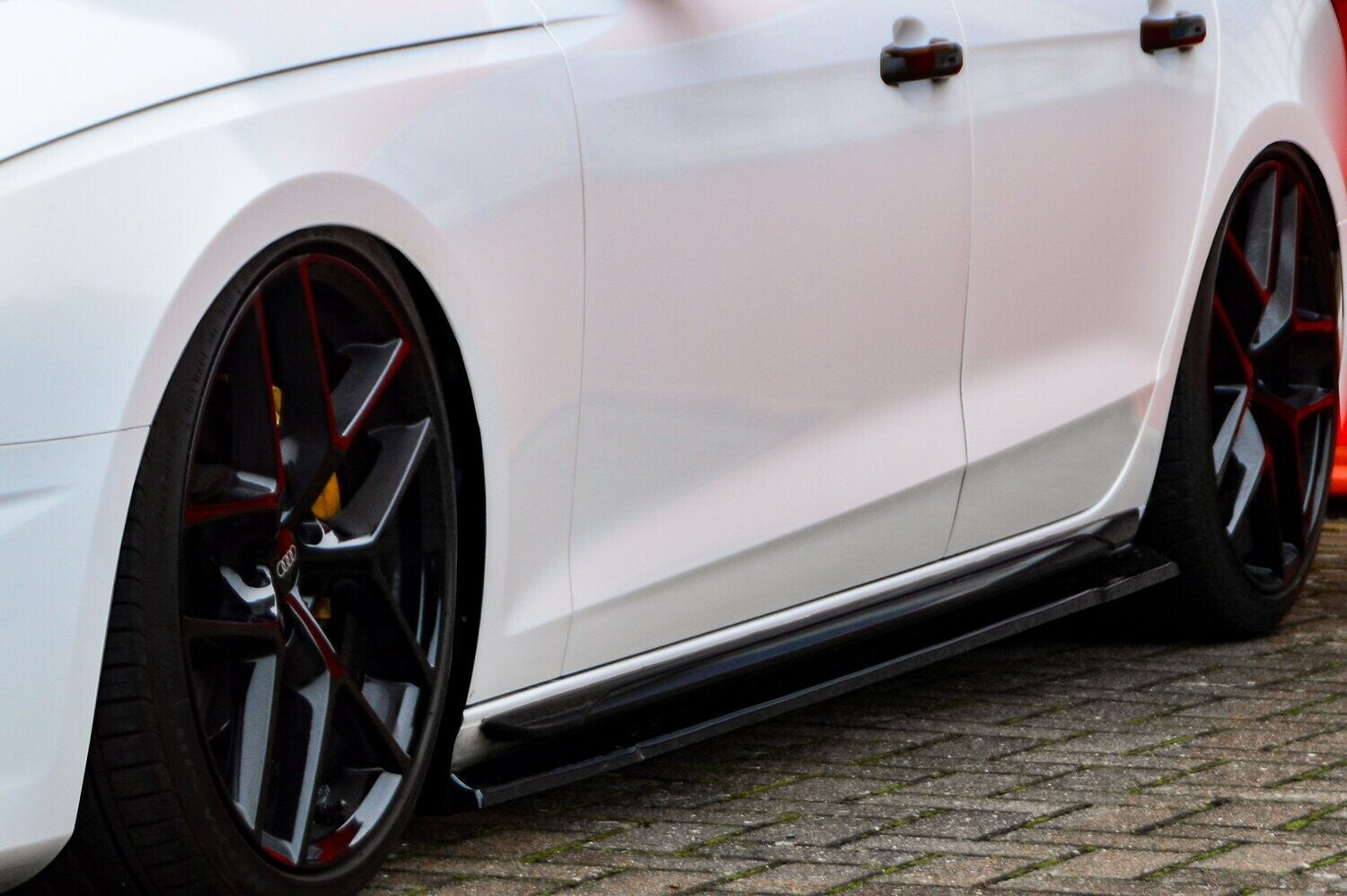 Seitenschwellersatz ABS Audi A4 B9 ab Bj.:2015-2019 Carbon