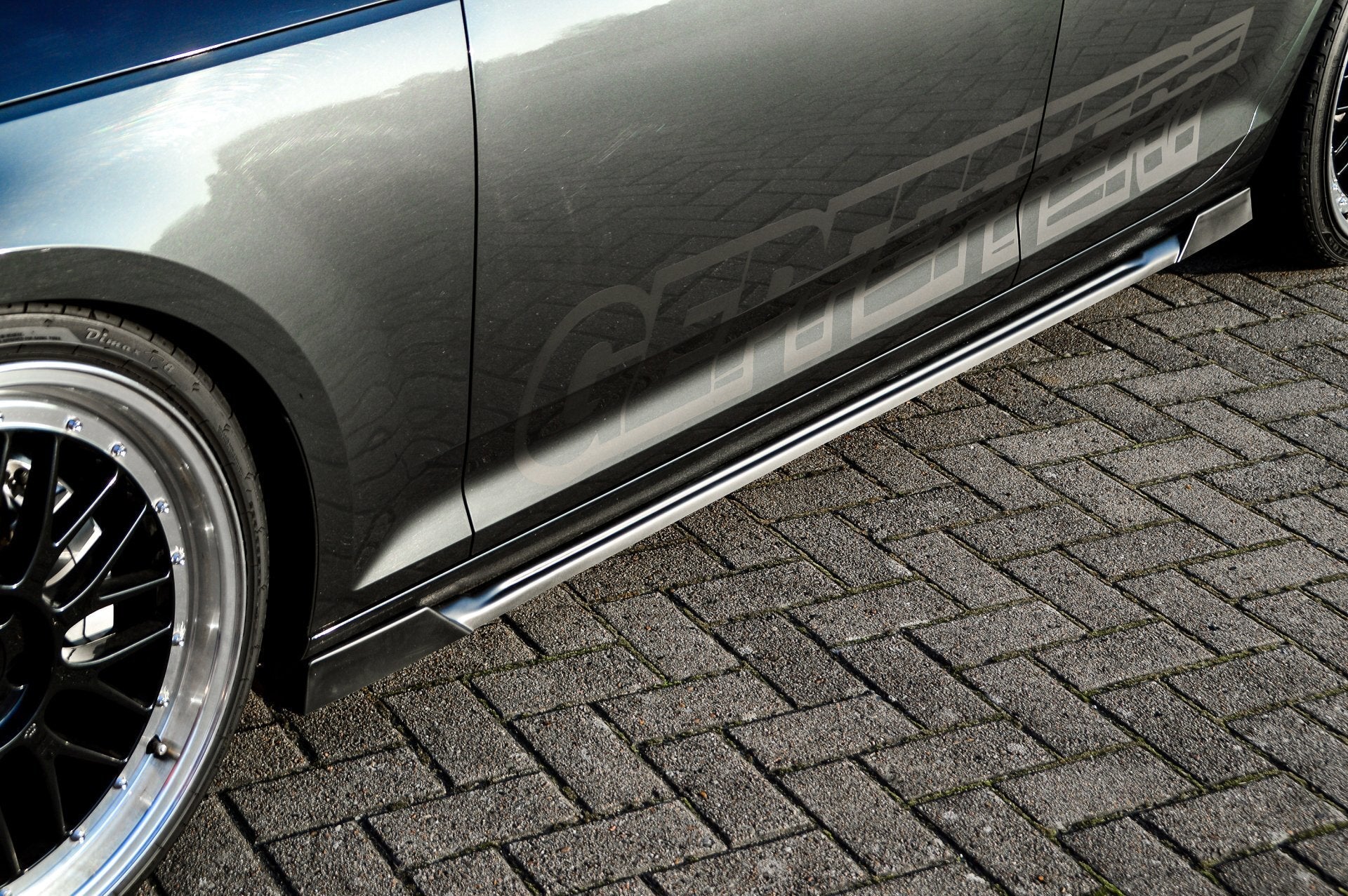 Seitenschwellersatz mit Wing Audi A4 B9 Bj.:06/2018-05/2019 Carbon