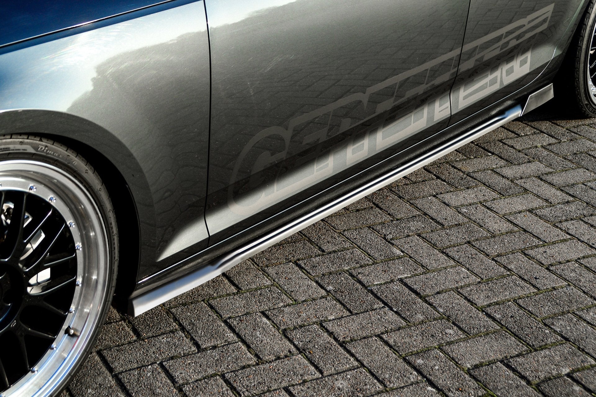 Seitenschwellersatz mit Wing Audi A4 B9 Bj.:06/2018-05/2019 Carbon