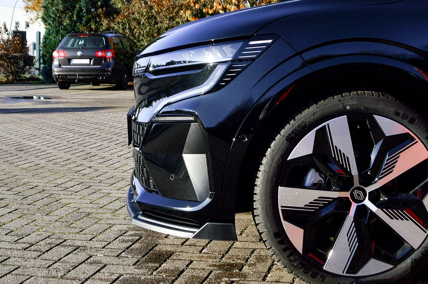 CUP Frontspoilerlippe mit Seitenwing Renault Megane E-Tech Elektric Typ: RCB Schwarz Matt