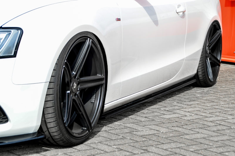 CUP Seitenschwellersatz Audi A5 / B8 Bj.:2005-2011 Schwarz Glanz
