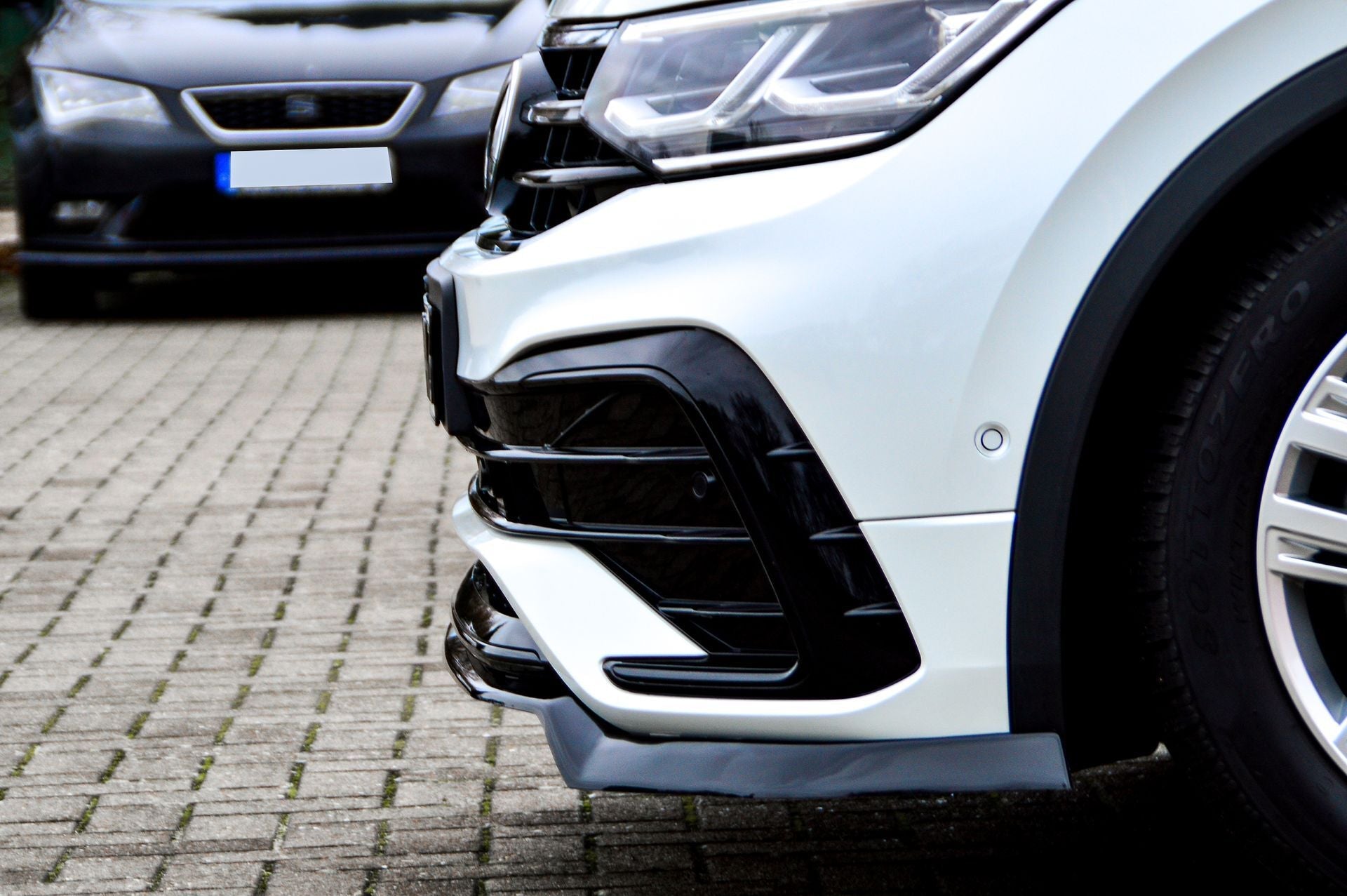 CUP Frontspoilerlippe ABS Volkswagen Tiguan 2 Typ AD1 Schwarz Glanz