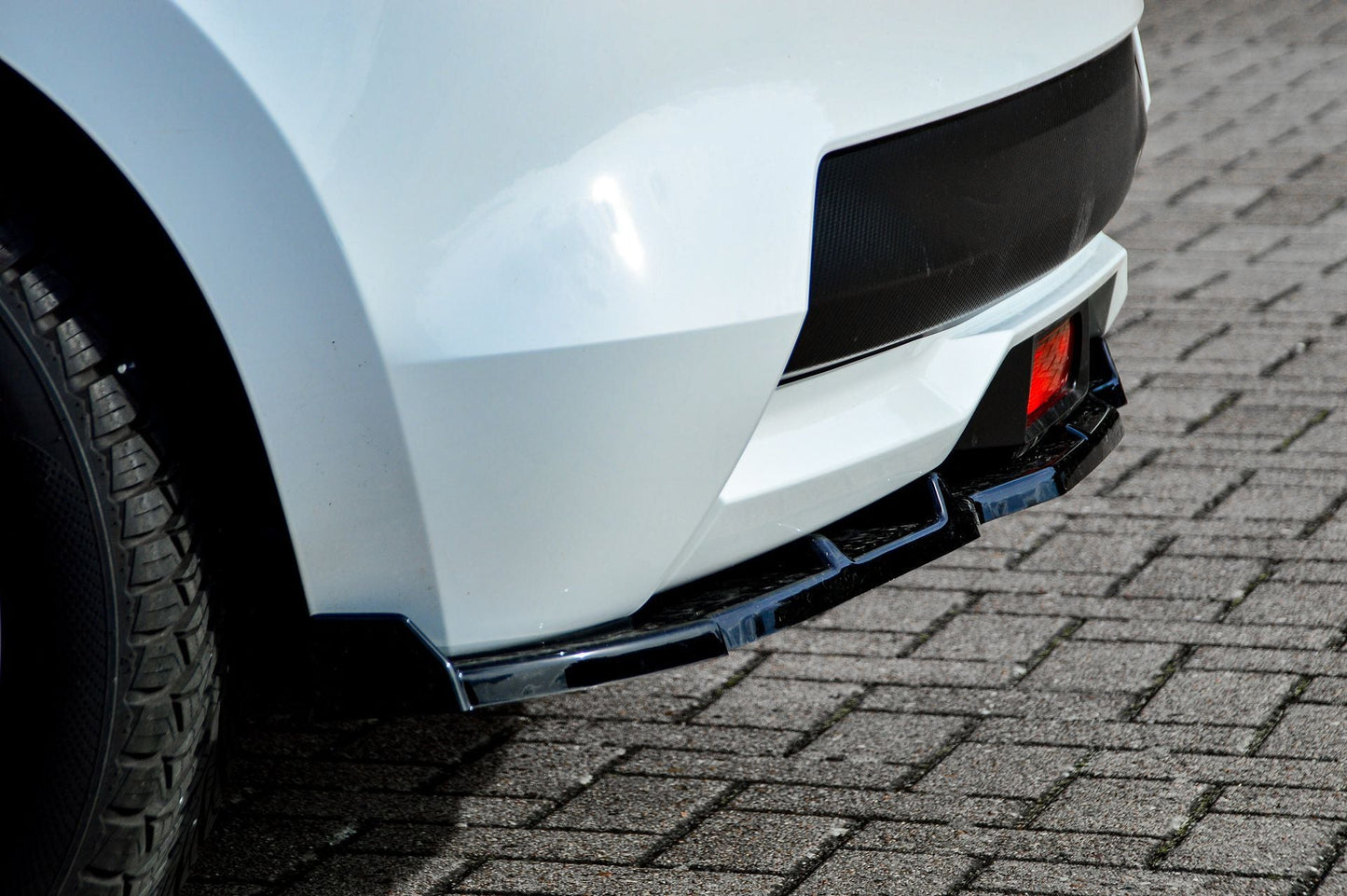 CUP Heckansatz ABS mit Seitenwing Nissan Micra K14 Bj.:2017-2022 Carbon