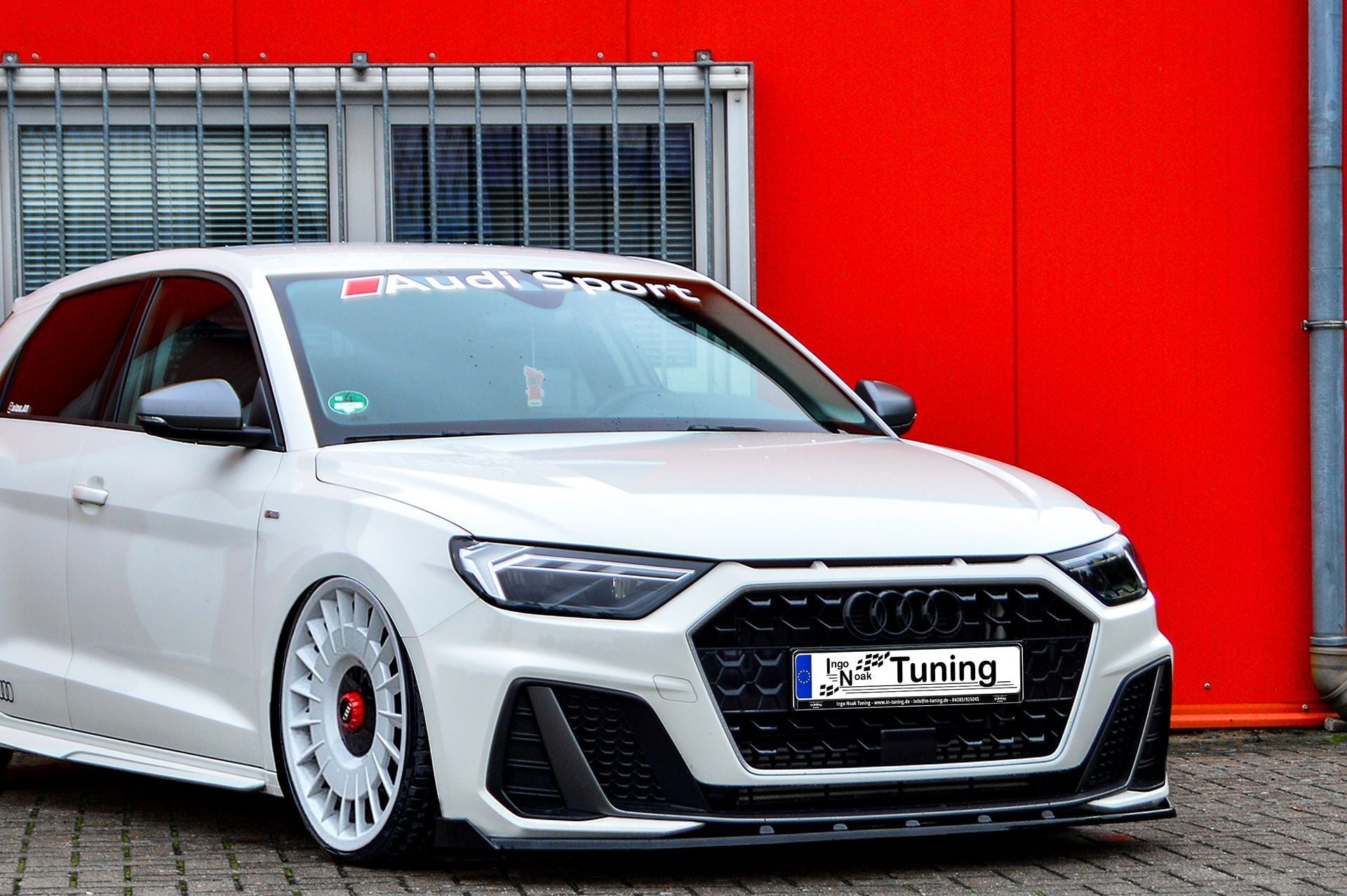 CUP Frontspoilerlippe ABS mit Seitenwing Audi A1 (GB) ab Bj.2018- Carbon