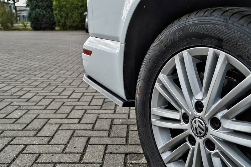 Heckansatz 2 tlg Volkswagen Bus T6 ab Bj.: 2015- Carbon