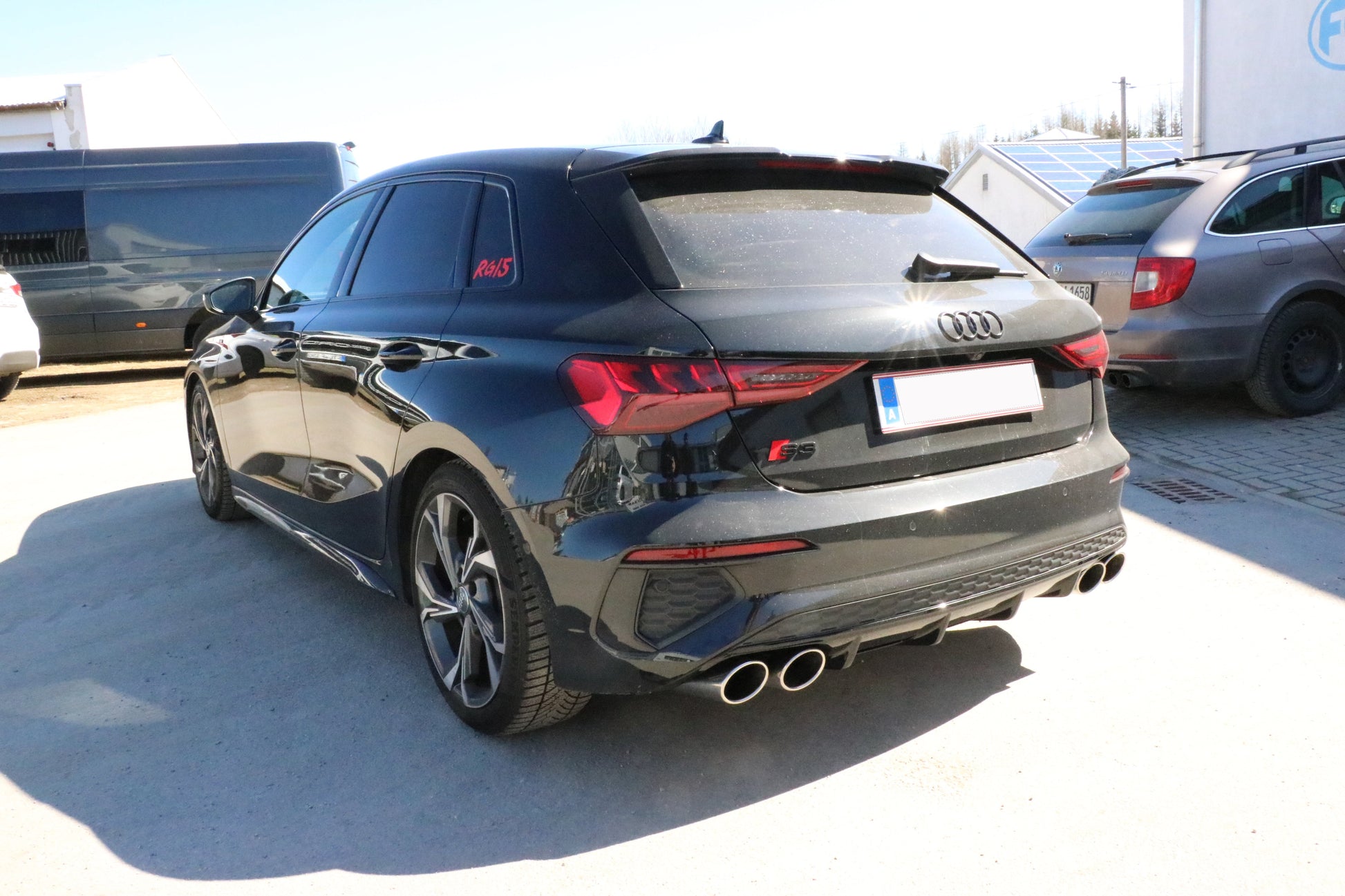 Audi A3 - GY Sportback Endschalldämpfer Ausgang rechts/links - 2x115x85 Typ 32 rechts/links passend für S3 Stoßstange