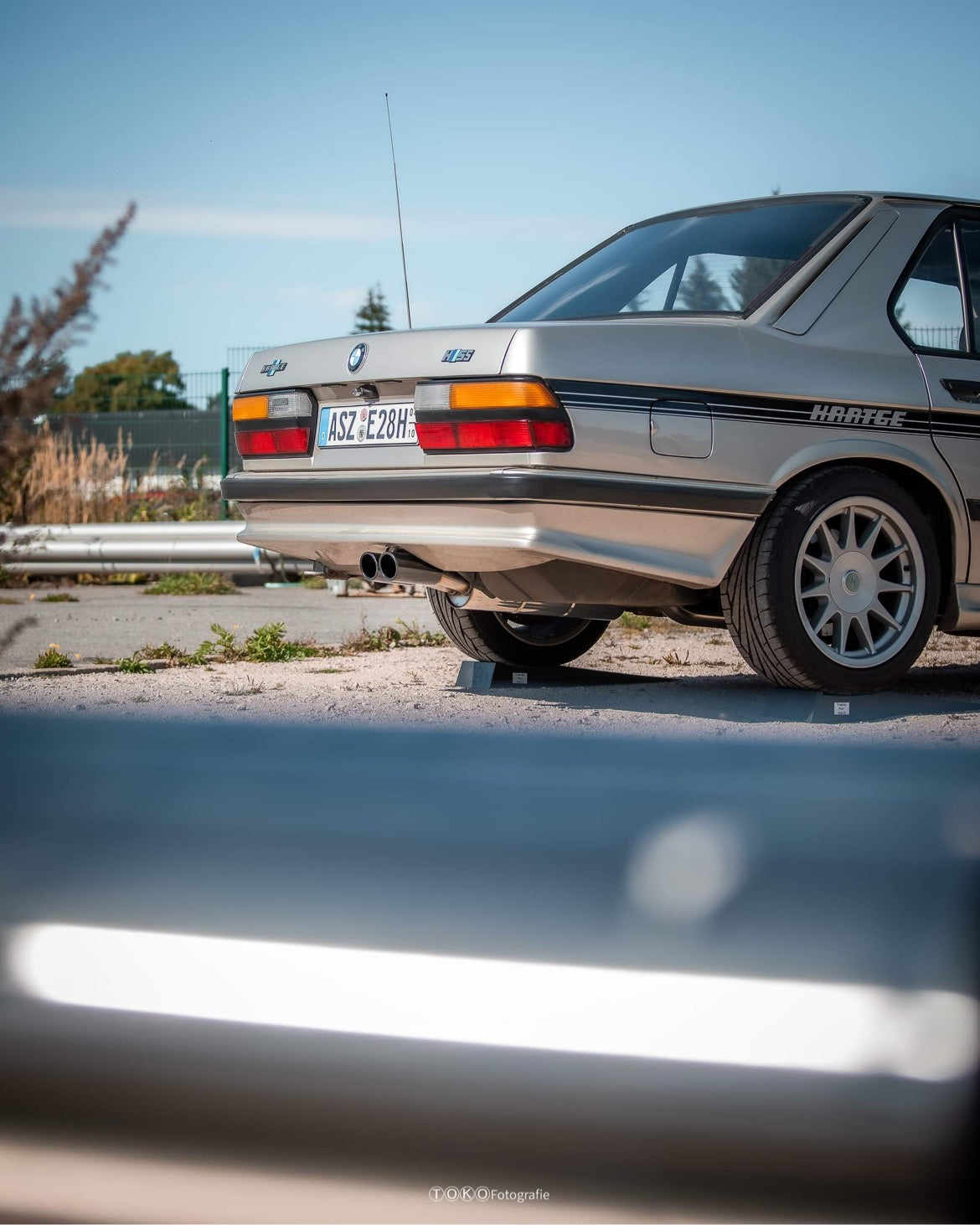 BMW E28 525e mit Katalysator Endschalldämpfer ab Kat - 2x88x74 Typ 32 schwarz