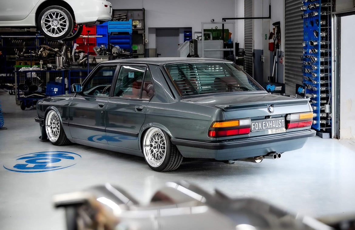 BMW E28 525e mit Katalysator Endschalldämpfer ab Kat - 2x63 Typ 12