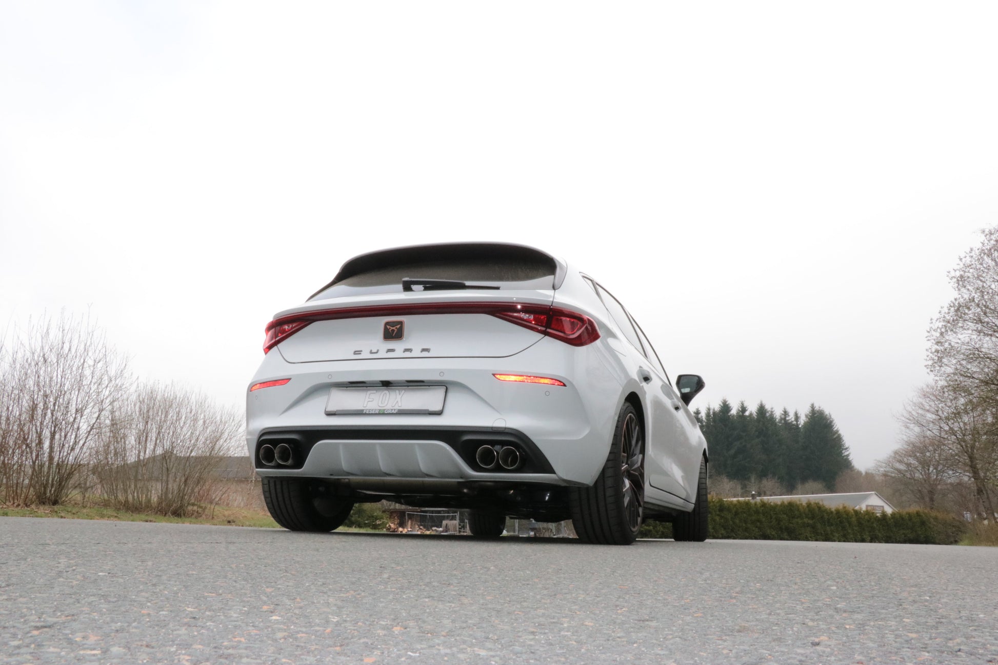 Cupra Leon 4x2 - KL Endschalldämpfer Ausgang rechts/links - 2x80 Typ 25 rechts/links