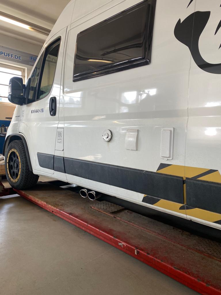 Fiat Ducato Wohnmobil Endrohr Ausgang zur Fahrerseite - 2x115x85 Typ 38