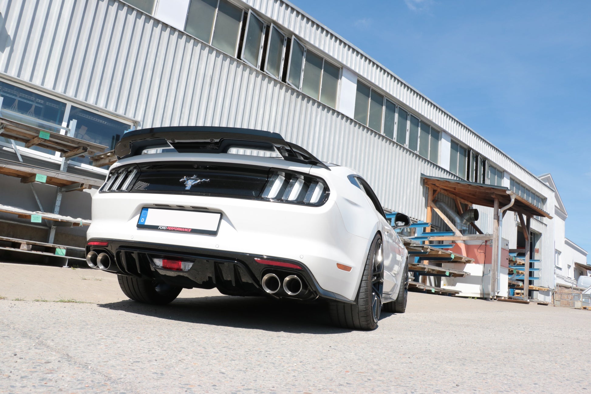 Ford Mustang VI Coupe & Convertible - 4/6/8 -Zylinder Endschalldämpfer rechts/links ohne Abgasklappen - 2x100 Typ 25 recht...