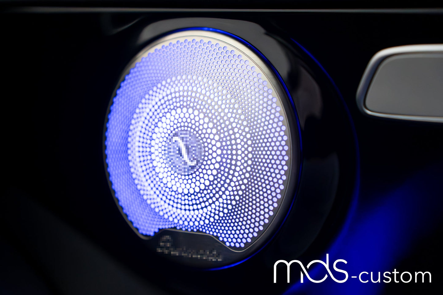 Beleuchtete Lautsprecherabdeckungen für Mercedes GLC X253 | Ambientebeleuchtung Nachrüstung