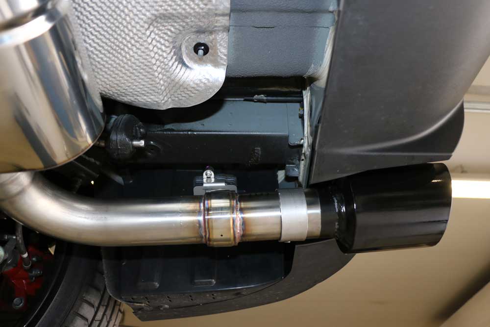 Hyundai i30N Performance Fastback - SCHWARZ Endschalldämpfer quer Ausgang rechts/links mit Abgasklappe - 1x114 Typ 25 rech...