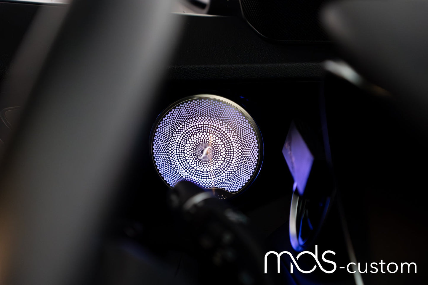 Beleuchtete Lautsprecherabdeckungen für Mercedes GLC X253 | Ambientebeleuchtung Nachrüstung