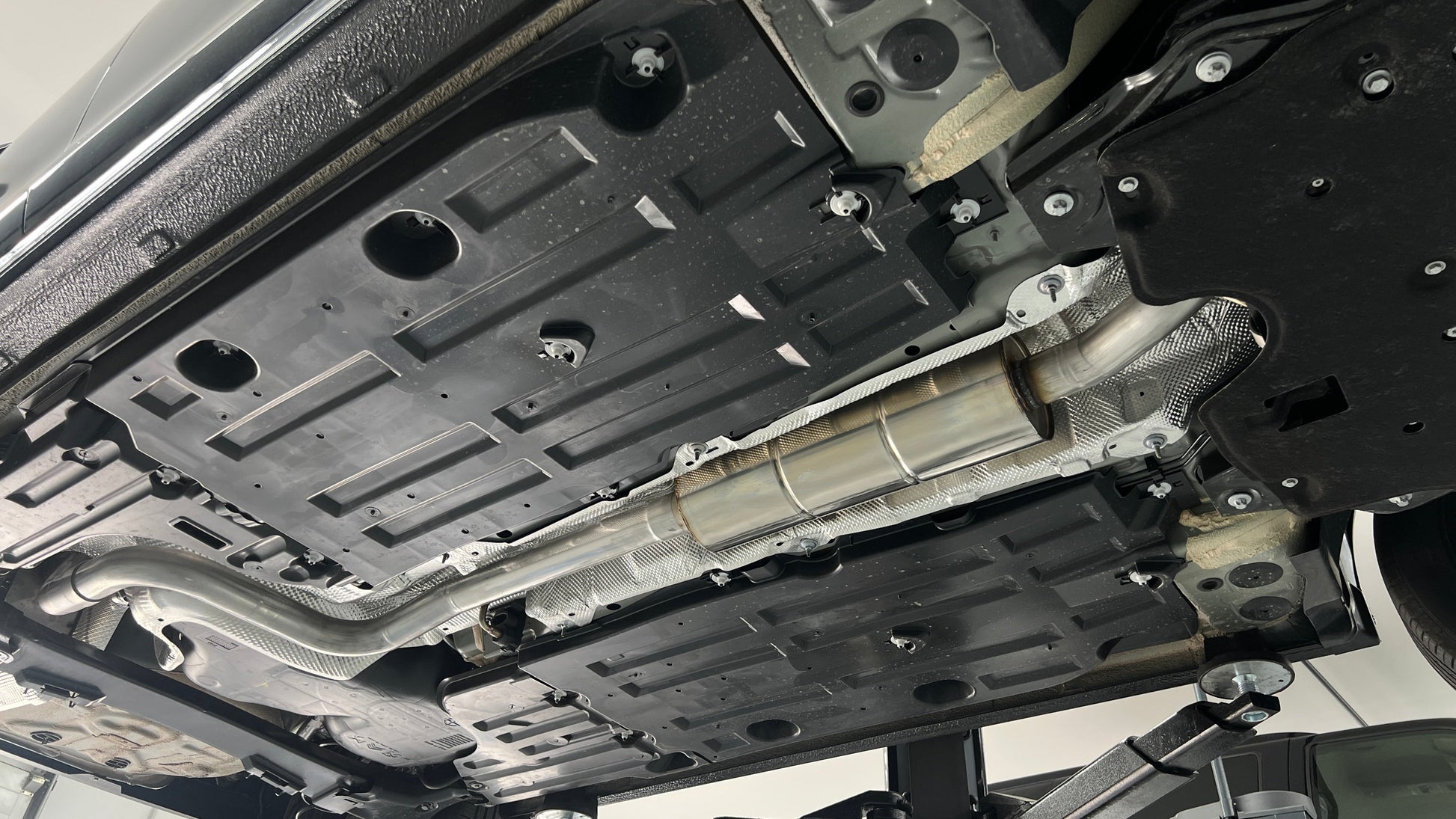 Opel Corsa F Vorschalldämpfer
