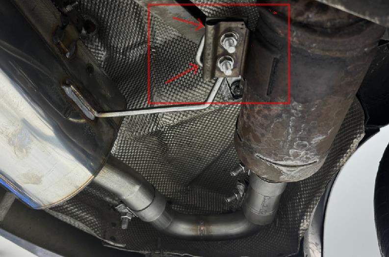 Porsche Boxster Typ 986 Reparaturset für Haltebügeln (Bestend aus 2 Haltern und 4 Schreiben)