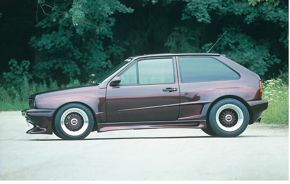 VW Polo 2/3 Rieger Seitenschweller Breitbau II  rechts, GFK, 
Montagezubehör, Aluwinkelleisten, Gutachten