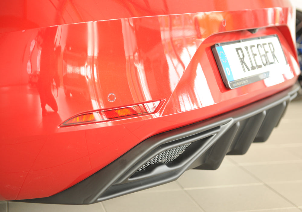 Seat Leon (KL) Rieger Heckeinsatz für orig. ESD für orig. Endschalldämpfer, ohne Endrohraussparung, ABS, 
inkl. Alugitter,...