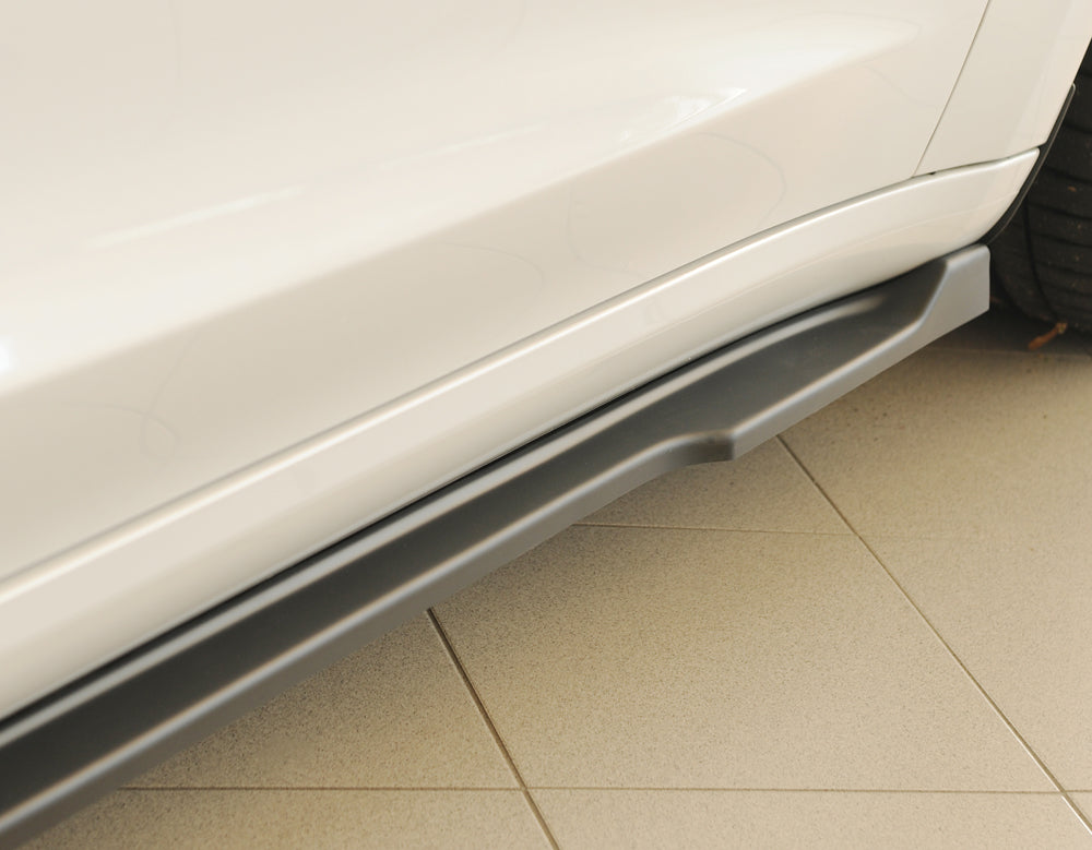 Tesla Model 3  (003) Rieger Seitenschwelleransatz rechts, für orig. Seitenschweller, ABS, 
inkl. Montagezubehör, Gutachten