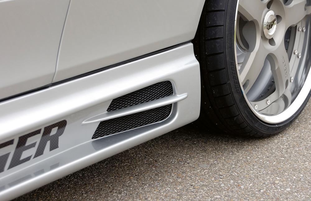 Mercedes CLK (W209) Rieger Seitenschweller  links, mit Schacht und 2 Ausschnitten, ABS, 
inkl. Montagezubehör, Gutachten, Alugitter