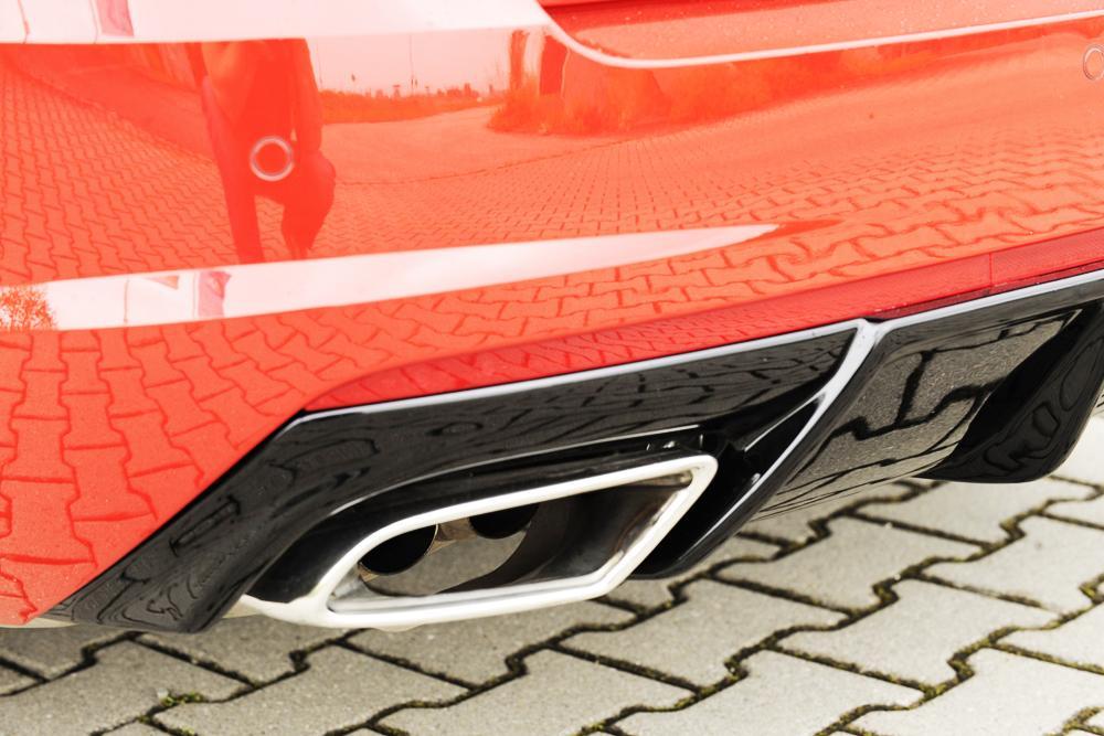 Skoda Octavia RS (5E) Rieger Heckeinsatz bei Bestellung bitte genaue Motorisierung angeben! für orig. Endrohrblende li. u. re., ABS, schwarz glänzend, 
inkl. Montagezubehör, Gutachten