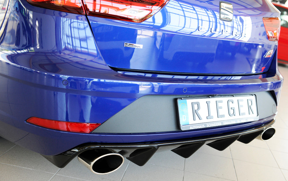 Seat Leon Cupra (5F) Rieger Heckeinsatz (wie 88137+AHK) für orig. Endrohr li. u. re., ABS, schwarz glänzend, für Fzg. mit ...