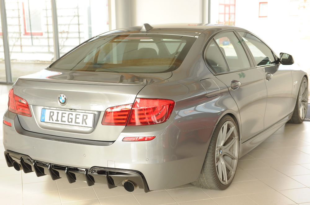 BMW 5er F10  (5L) Rieger Heckeinsatz (für Fzg. mit AHK) für orig. Endrohr li. u. re., (90mm ø), ABS, schwarz glänzend, für...