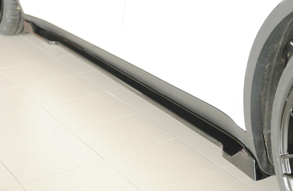 Tesla Model Y  (003) Rieger Seitenschwelleransatz links, für orig. Seitenschweller, ABS, schwarz glänzend, 
inkl. Montagez...