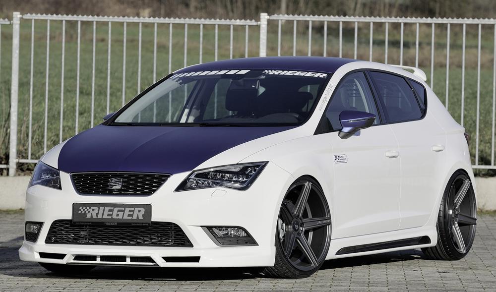 Seat Leon (5F) Rieger Seitenschweller  links, mit Schacht, mit Ausschnitt, ABS, Carbon-Look, 
inkl. Alugitter, Montagezubehör, Gutachten