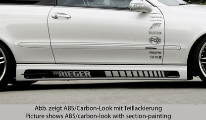 Mercedes CLK (W209) Rieger Seitenschweller  rechts, mit Schacht und 2 Ausschnitten, Carbon-Look, ABS, 
inkl. Alugitter, Montagezubehör, Gutachten