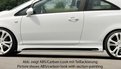 Opel Corsa D Rieger Seitenschweller  links, mit Schacht, mit Ausschnitt, ABS, Carbon-Look, 
inkl. Montagezubehör, Alugitter