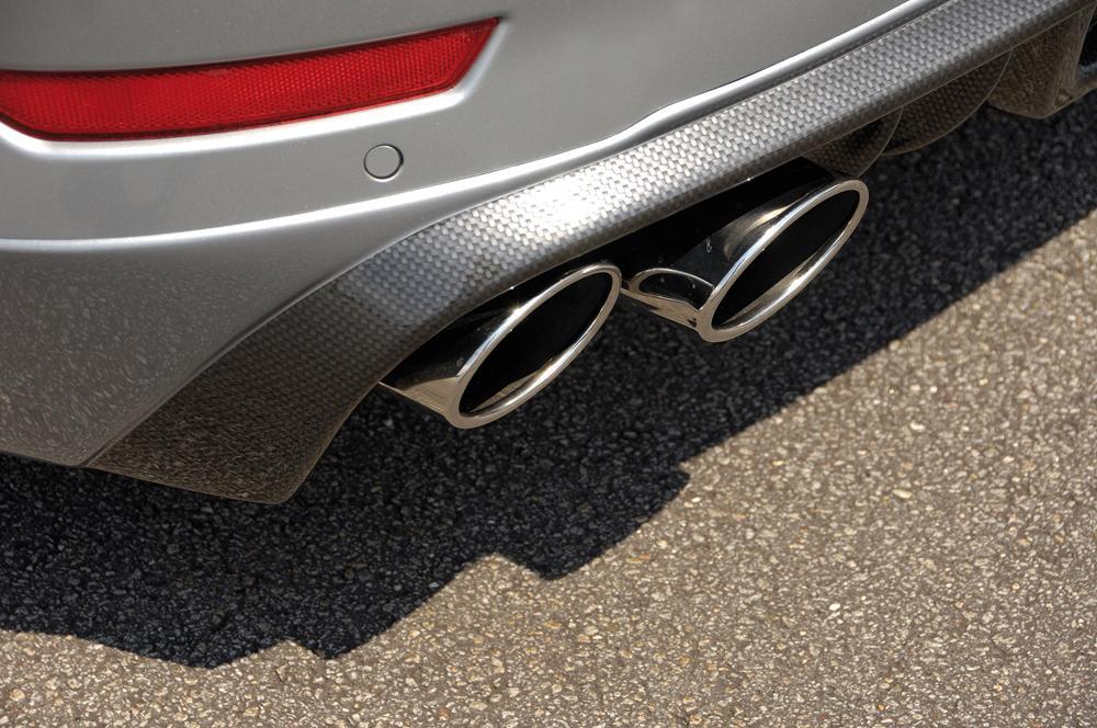 Ford Mondeo (BA7) Rieger ESD, li./re., Ford Mondeo (BA7) Turnier 4 x 115x85mm, Typ 32, rechts, links, mit Prägung, für RIEGER-Heckansatz, 2x115x85mm, Edelstahl, 
inkl. Gutachten