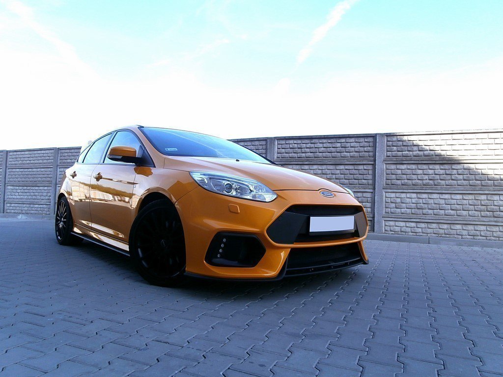 Frontstoßstange passend für FORD FOCUS MK3 VORFL (FOCUS RS 2015 LOOK) mit LED