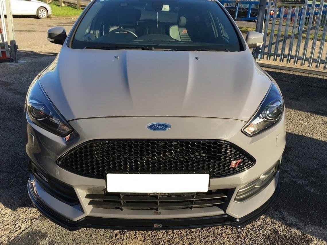 Front Ansatz V.3 für Ford Focus ST Mk3 FL schwarz Hochglanz