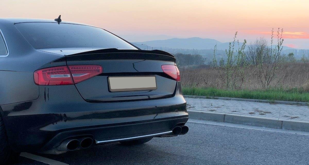 Spoiler CAP für Audi S4 B8 FL Limousine schwarz matt
