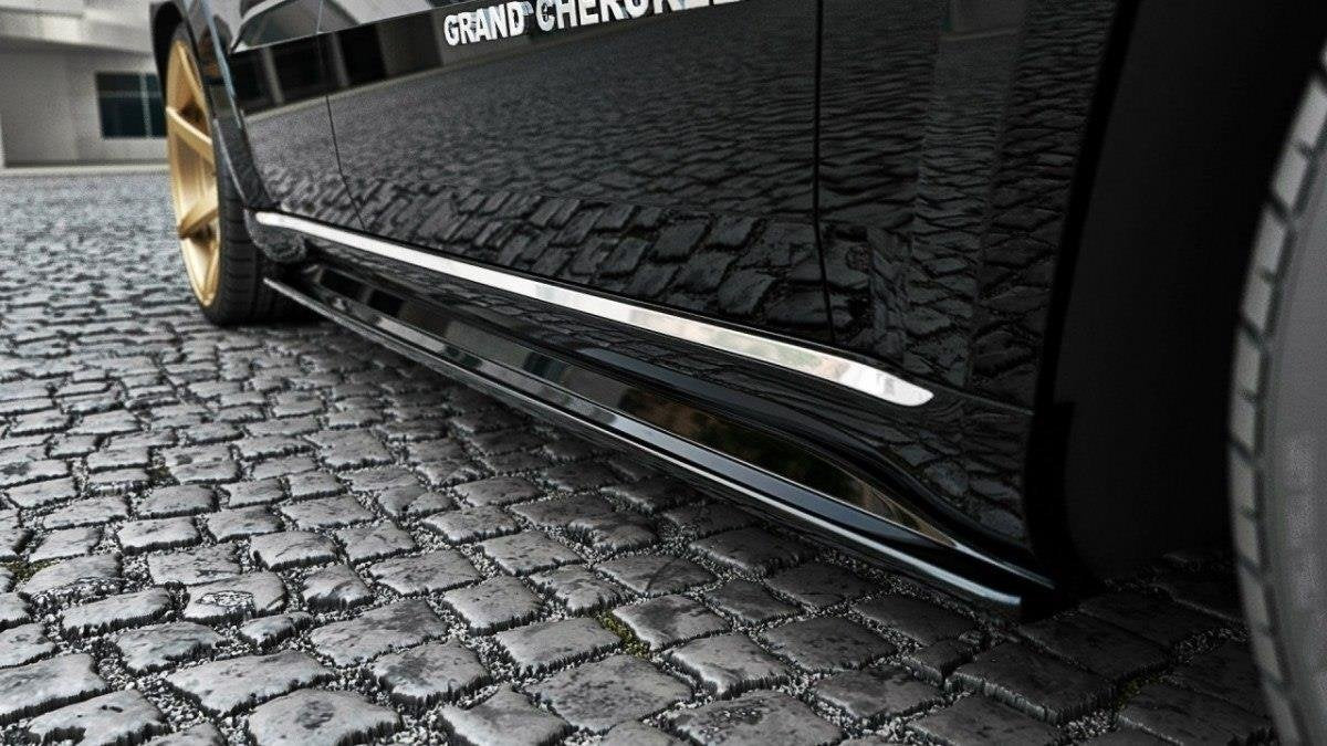 Seitenschweller Ansatz für Jeep Grand Cherokee WK2 Summit Facelift Carbon Look