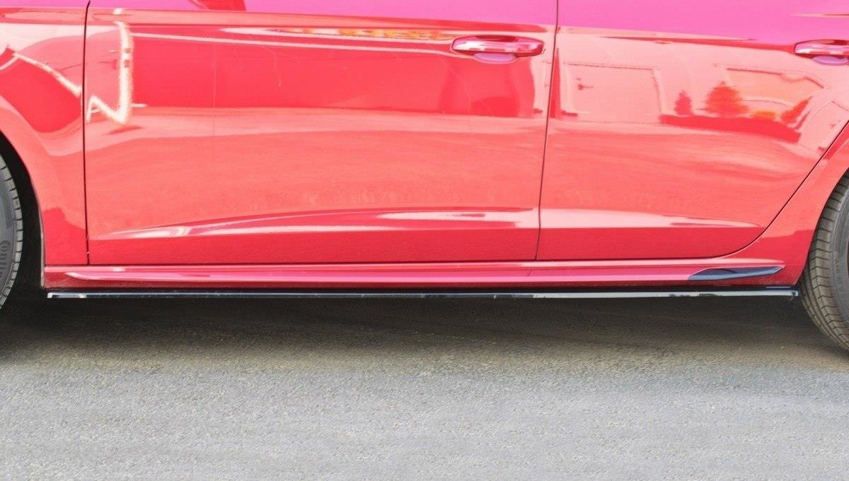 Seitenschweller Ansatz für v.1 Seat Leon Mk3 Cupra/ FR Facelift schwarz Hochglanz