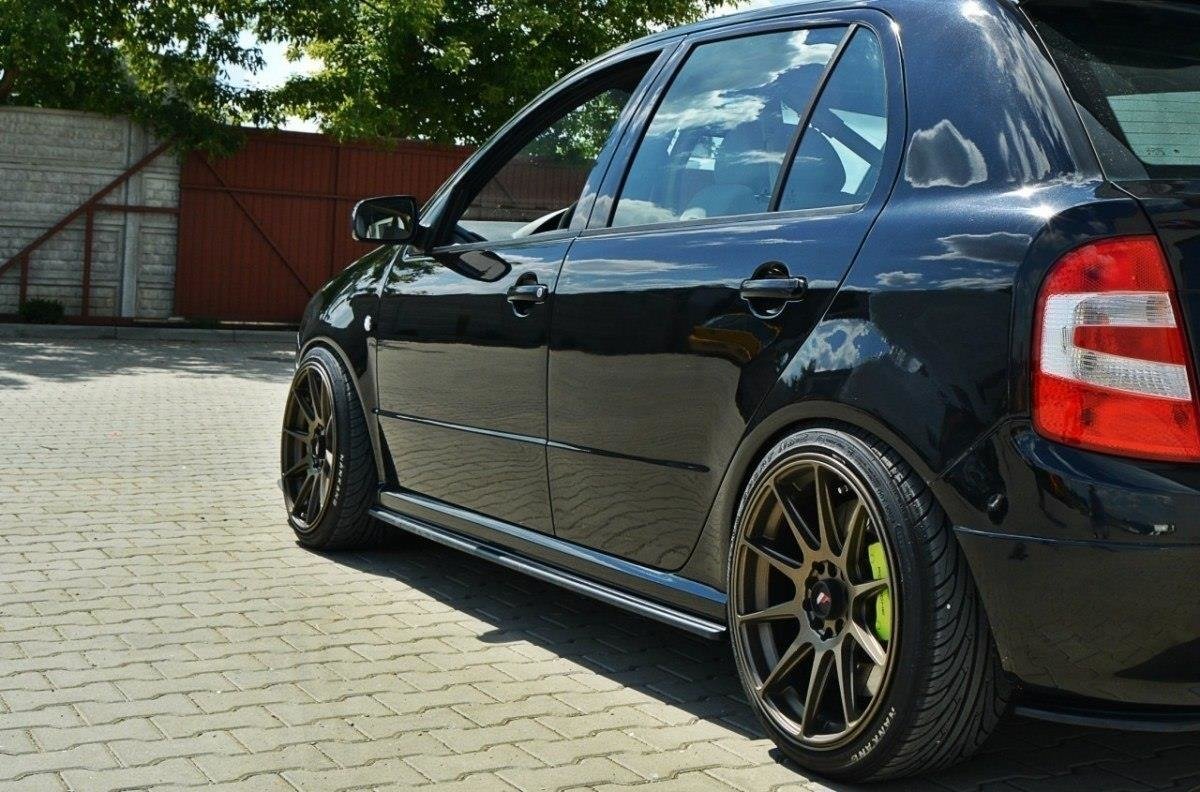Seitenschweller Ansatz für Skoda Fabia RS Mk1 schwarz Hochglanz