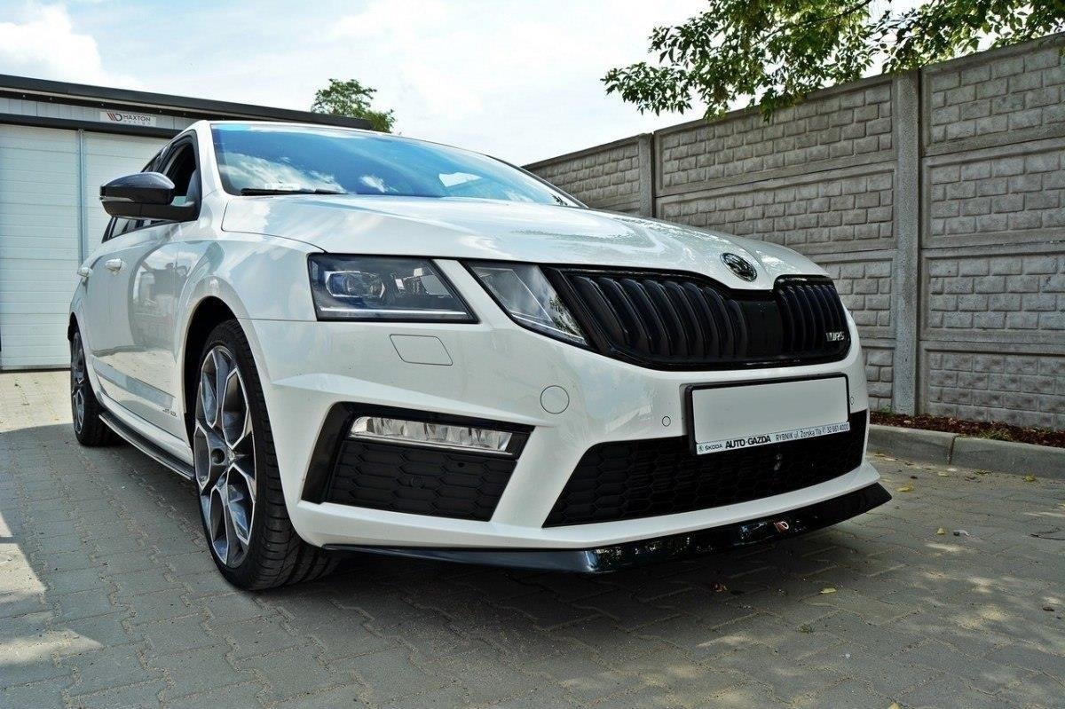 Front Ansatz V.2 für Skoda Octavia RS Mk3  Carbon Look