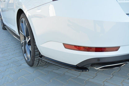 Heck Ansatz Flaps Diffusor für SKODA SUPERB III Carbon Look