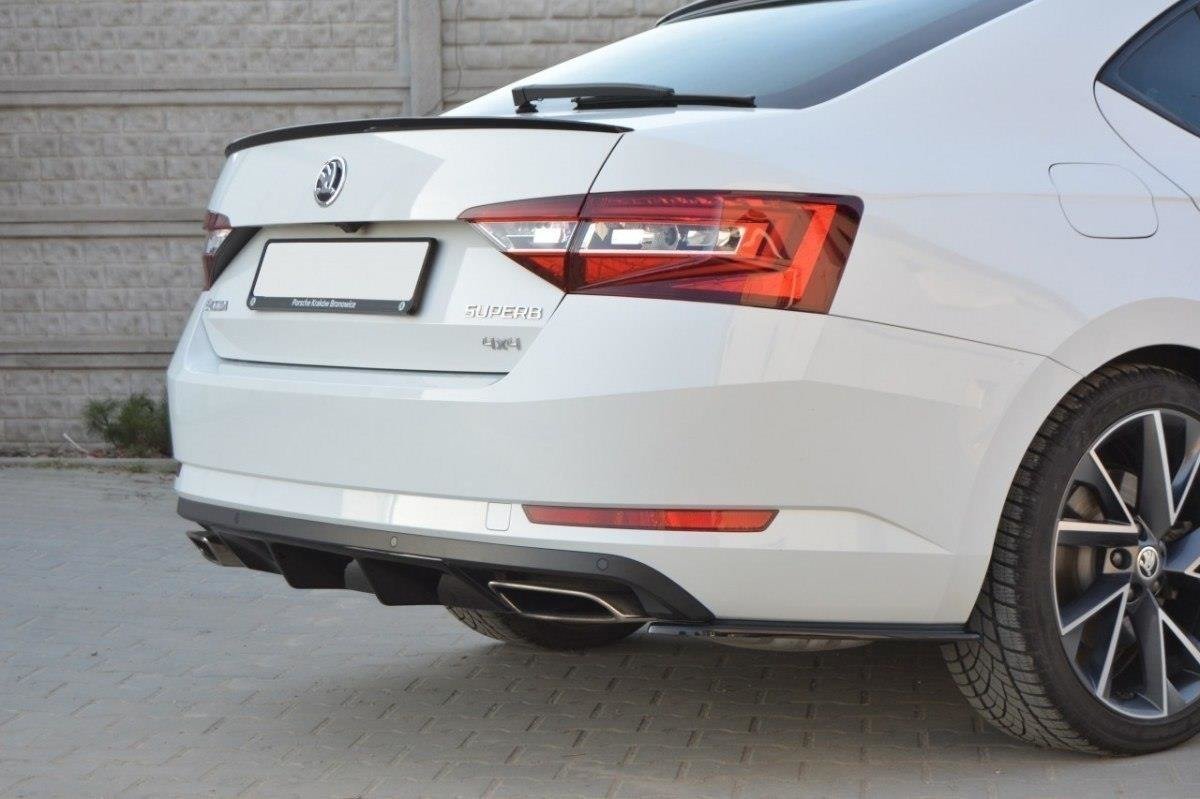 Diffusor Heck Ansatz für Skoda Superb Mk3 schwarz Hochglanz