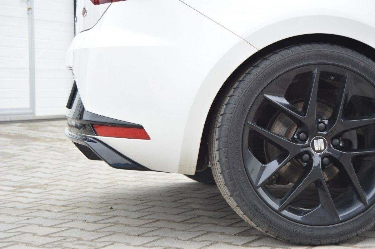 Diffusor Heck Ansatz für SEAT LEON III FR schwarz Hochglanz