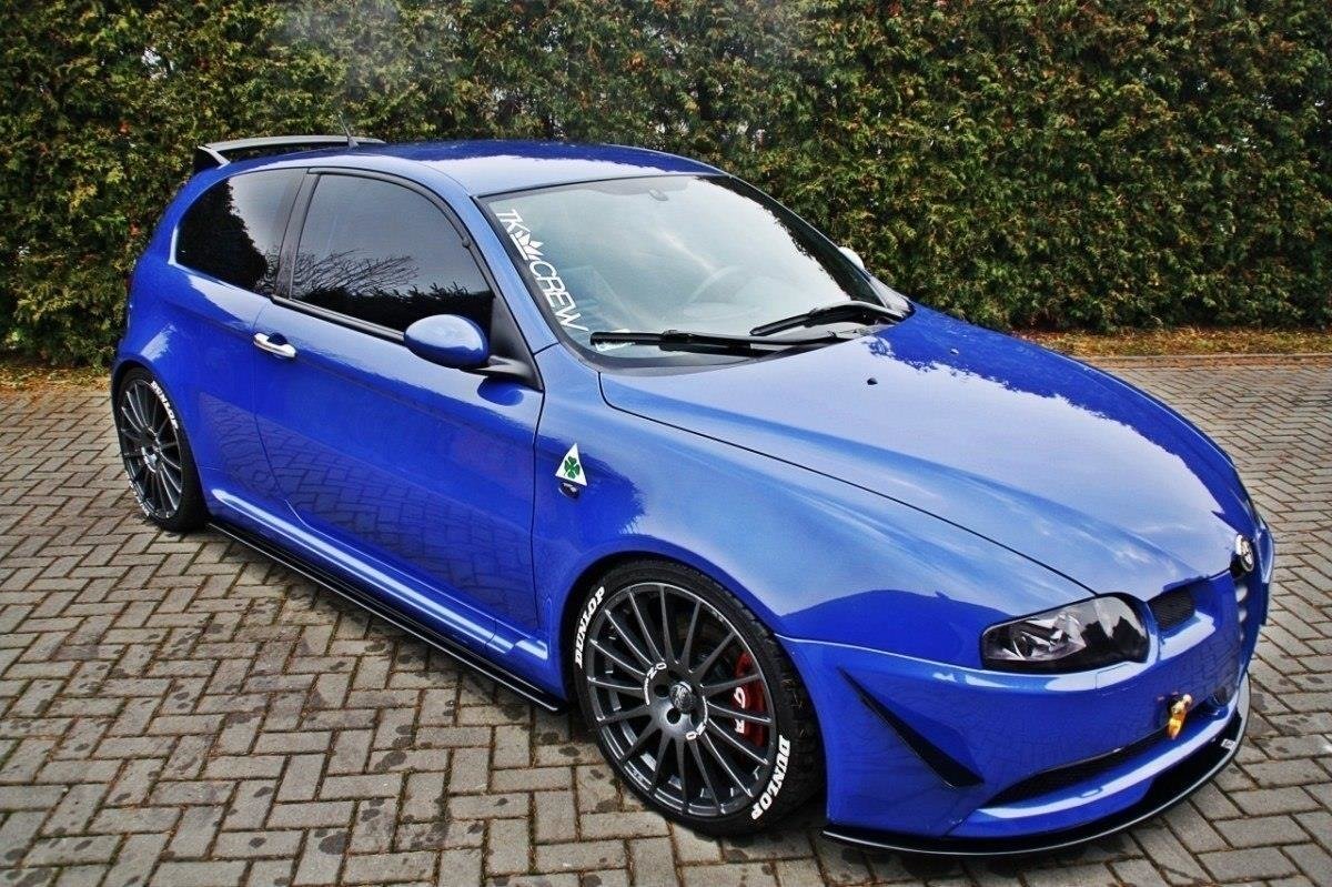 Seitenschweller Ansatz für ALFA ROMEO 147 GTA schwarz Hochglanz