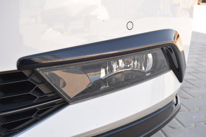 Nebelleuchten Abdeckung für SKODA SUPERB III Carbon Look