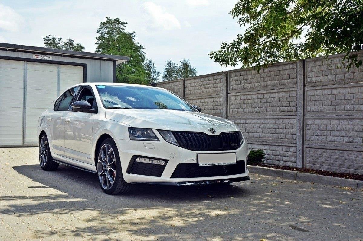 Front Ansatz V.2 für Skoda Octavia RS Mk3  Carbon Look