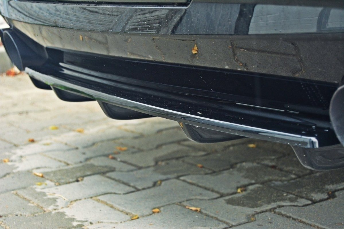 Mittlerer Diffusor Heck Ansatz für BMW 5er F11 M Paket (mit zwei Doppel Endstücken) schwarz matt