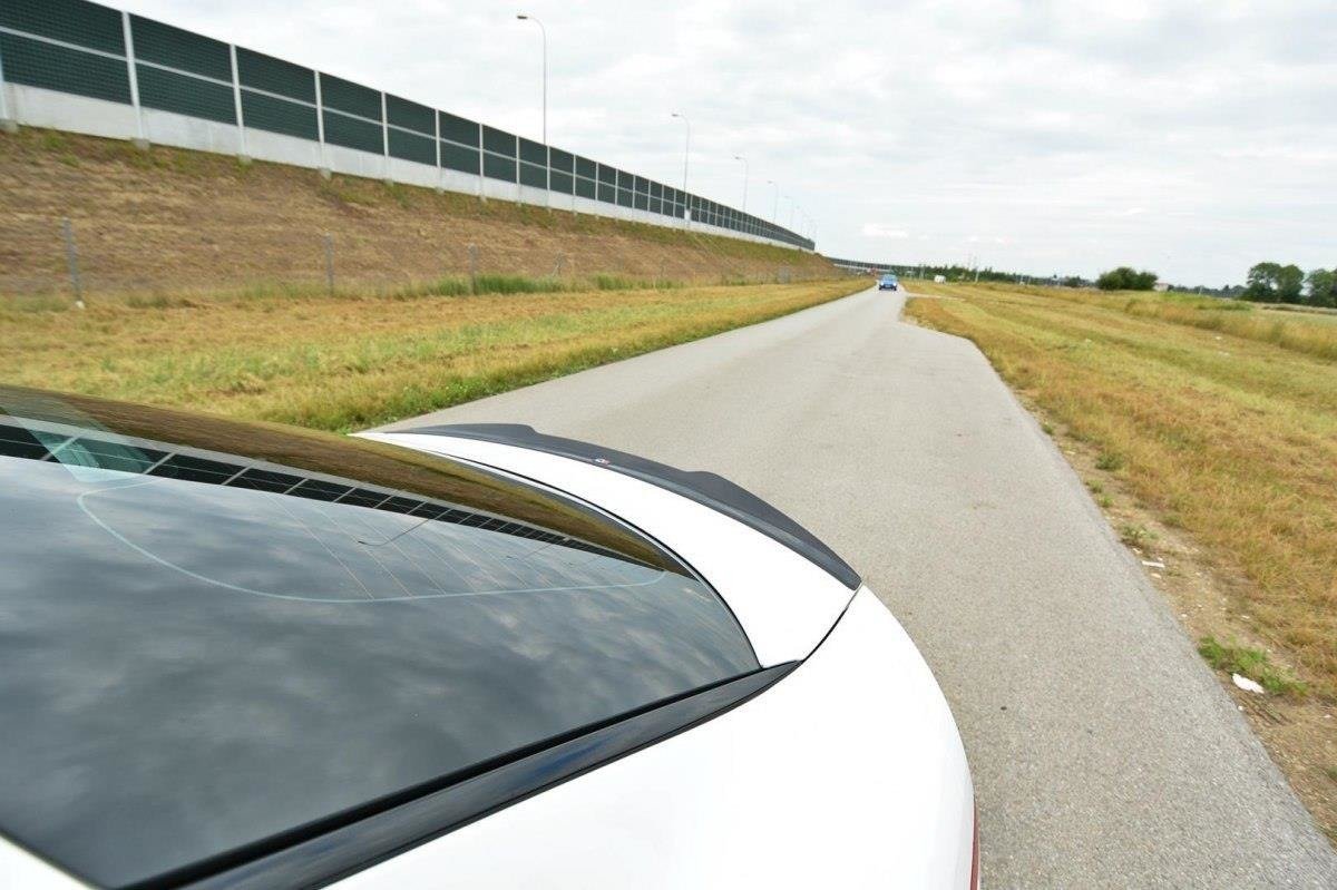 Spoiler CAP für KIA STINGER GT schwarz matt
