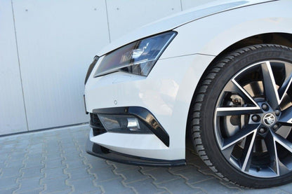 Nebelleuchten Abdeckung für SKODA SUPERB III schwarz matt