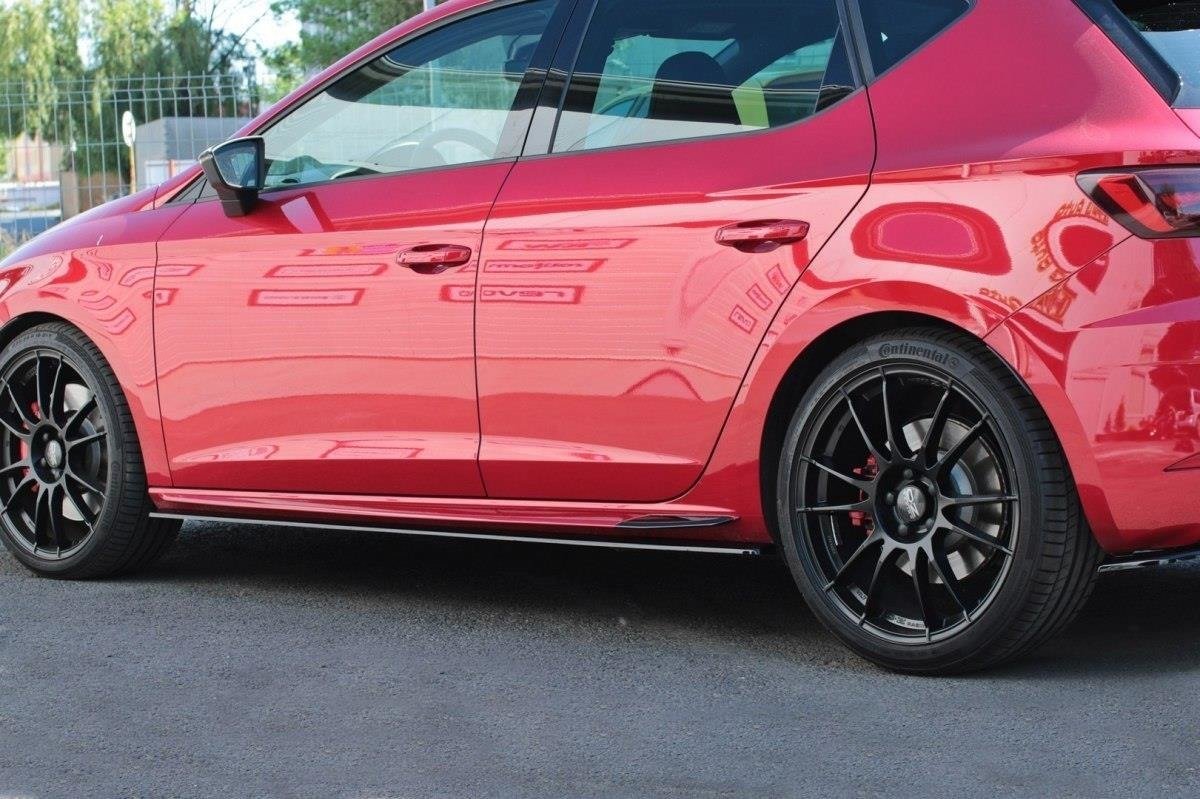 Seitenschweller Ansatz für v.2 Seat Leon Mk3 Cupra/ FR Facelift schwarz Hochglanz