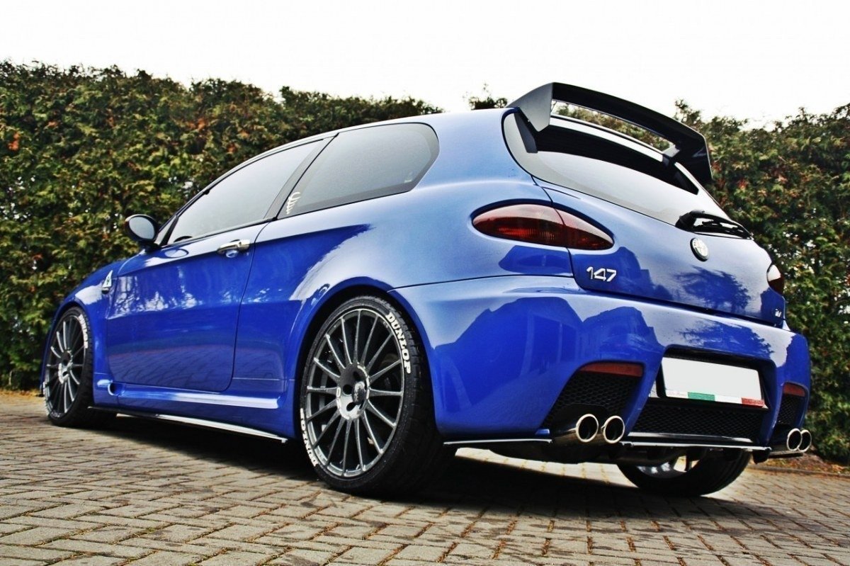 Mittlerer Diffusor Heck Ansatz für ALFA ROMEO 147 GTA DTM LOOK schwarz Hochglanz